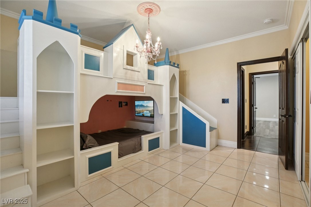 3622 Mooncrest Circle