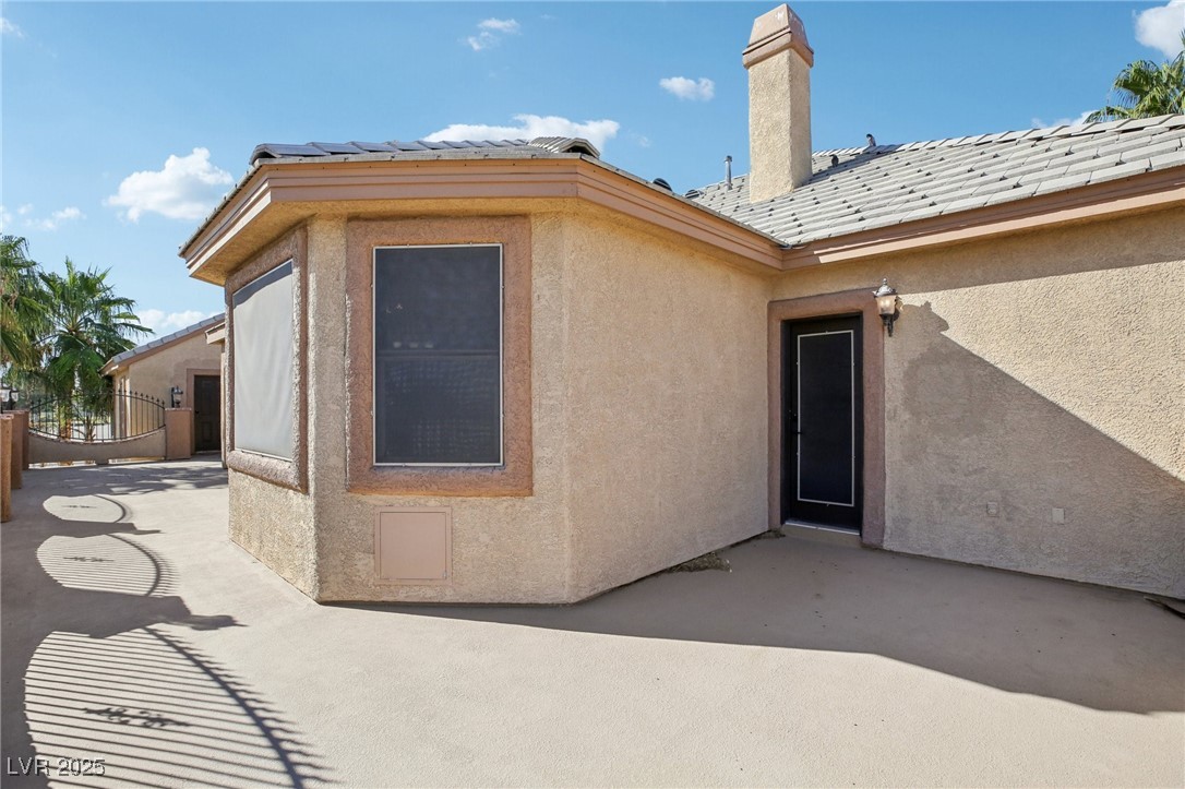 3622 Mooncrest Circle