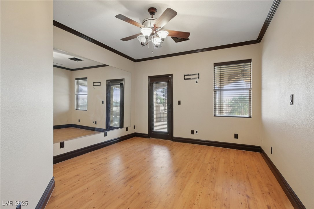 3622 Mooncrest Circle