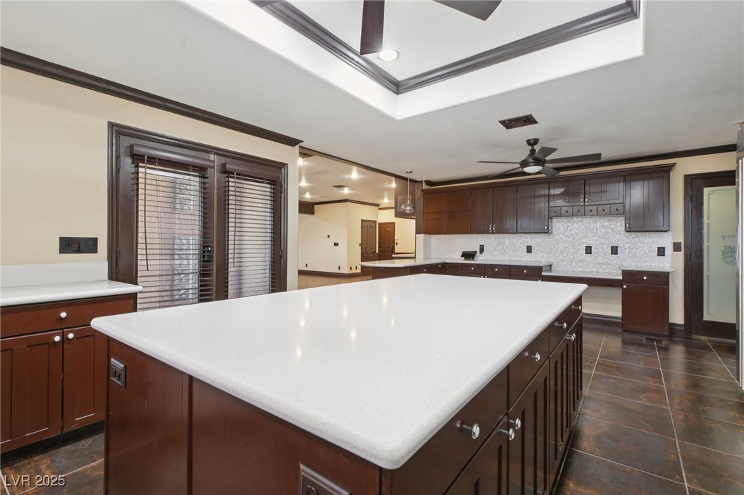 3622 Mooncrest Circle