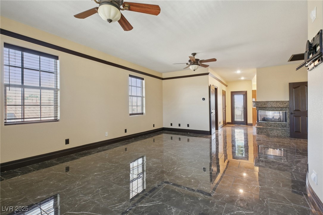 3622 Mooncrest Circle