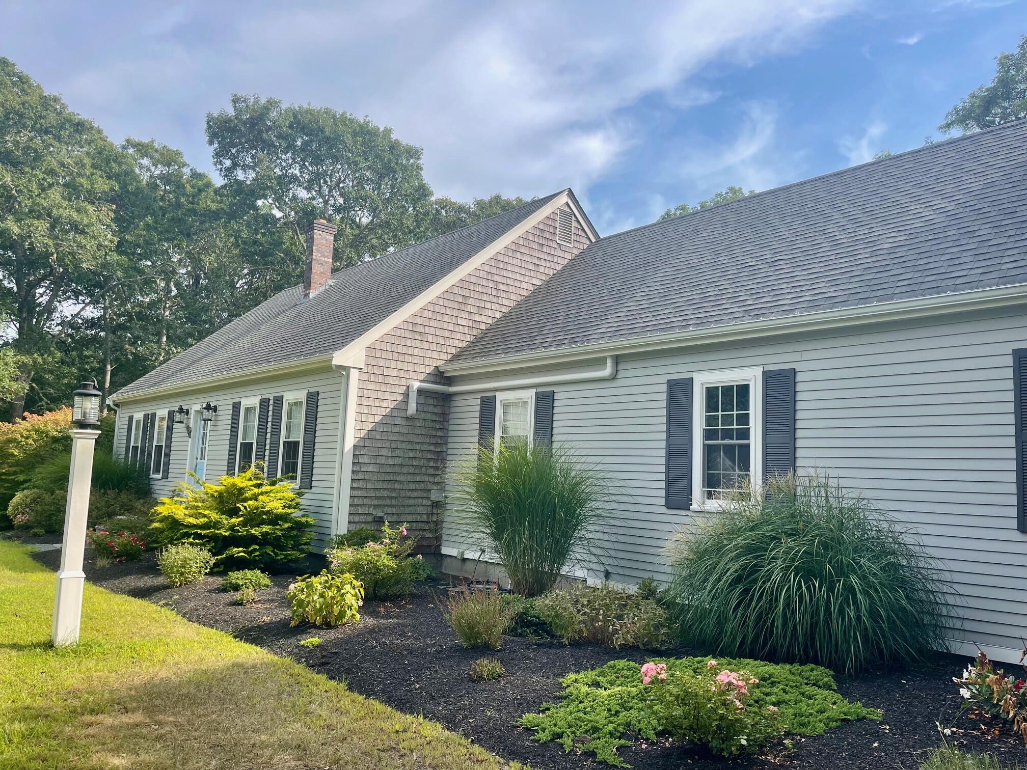 30 Bay Pine Road