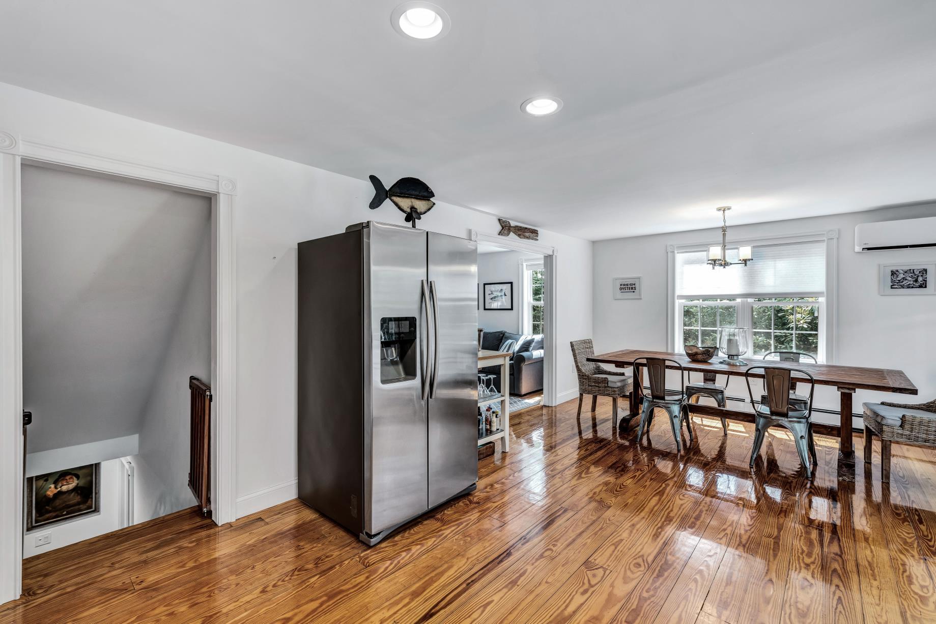 30 Bay Pine Road