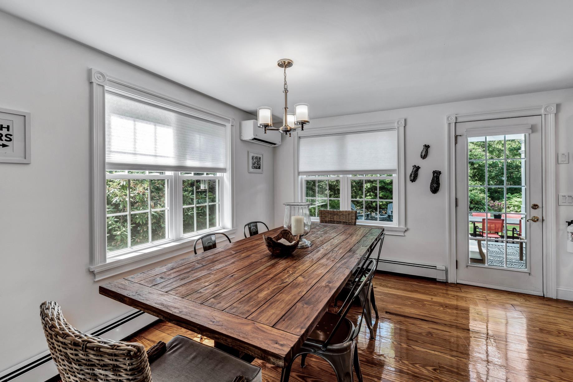 30 Bay Pine Road