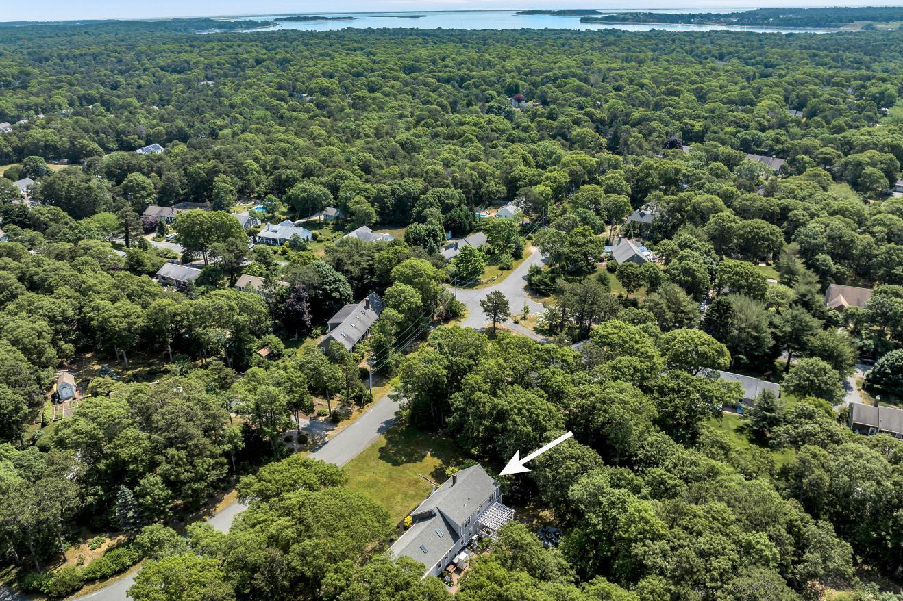 30 Bay Pine Road