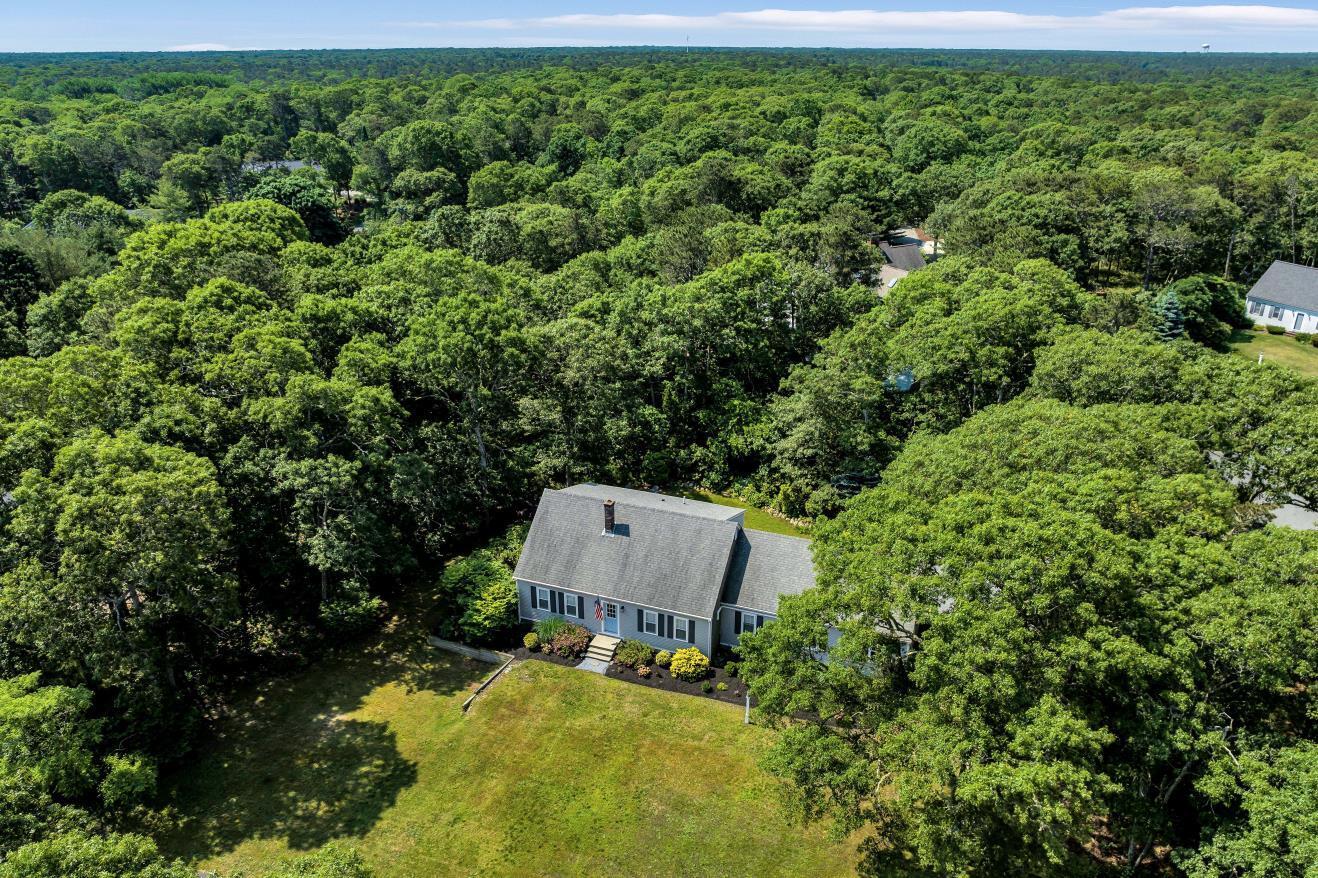 30 Bay Pine Road