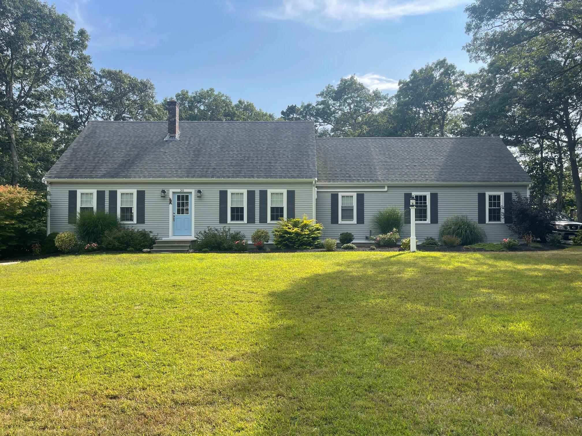 30 Bay Pine Road