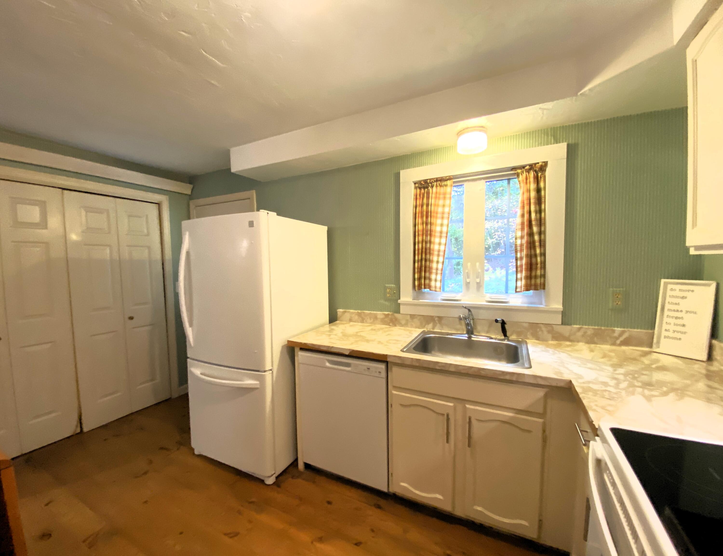 102 Woodview Drive