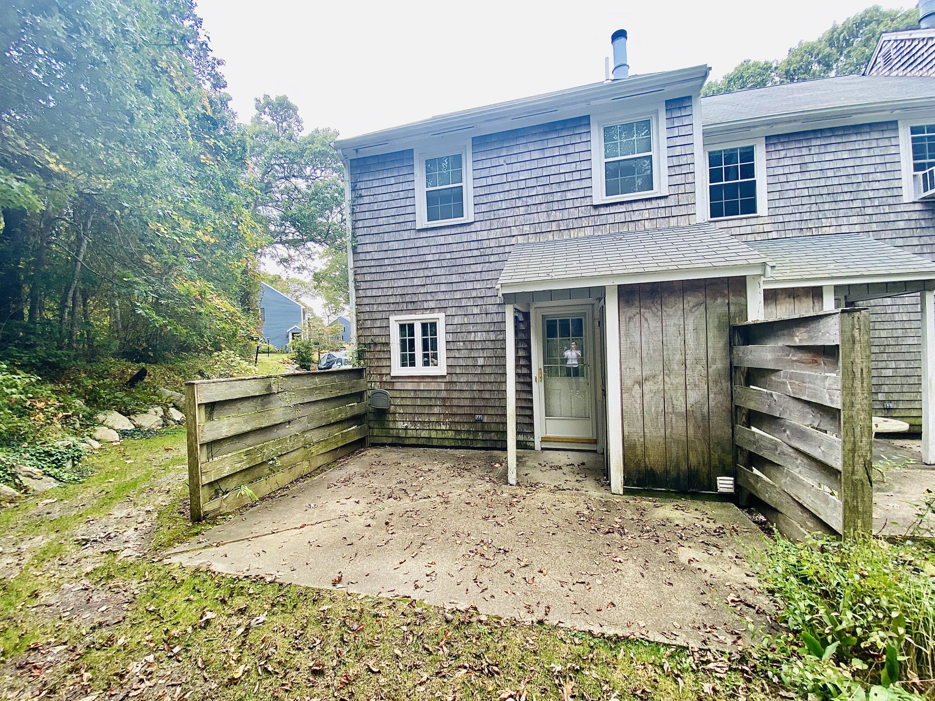 102 Woodview Drive
