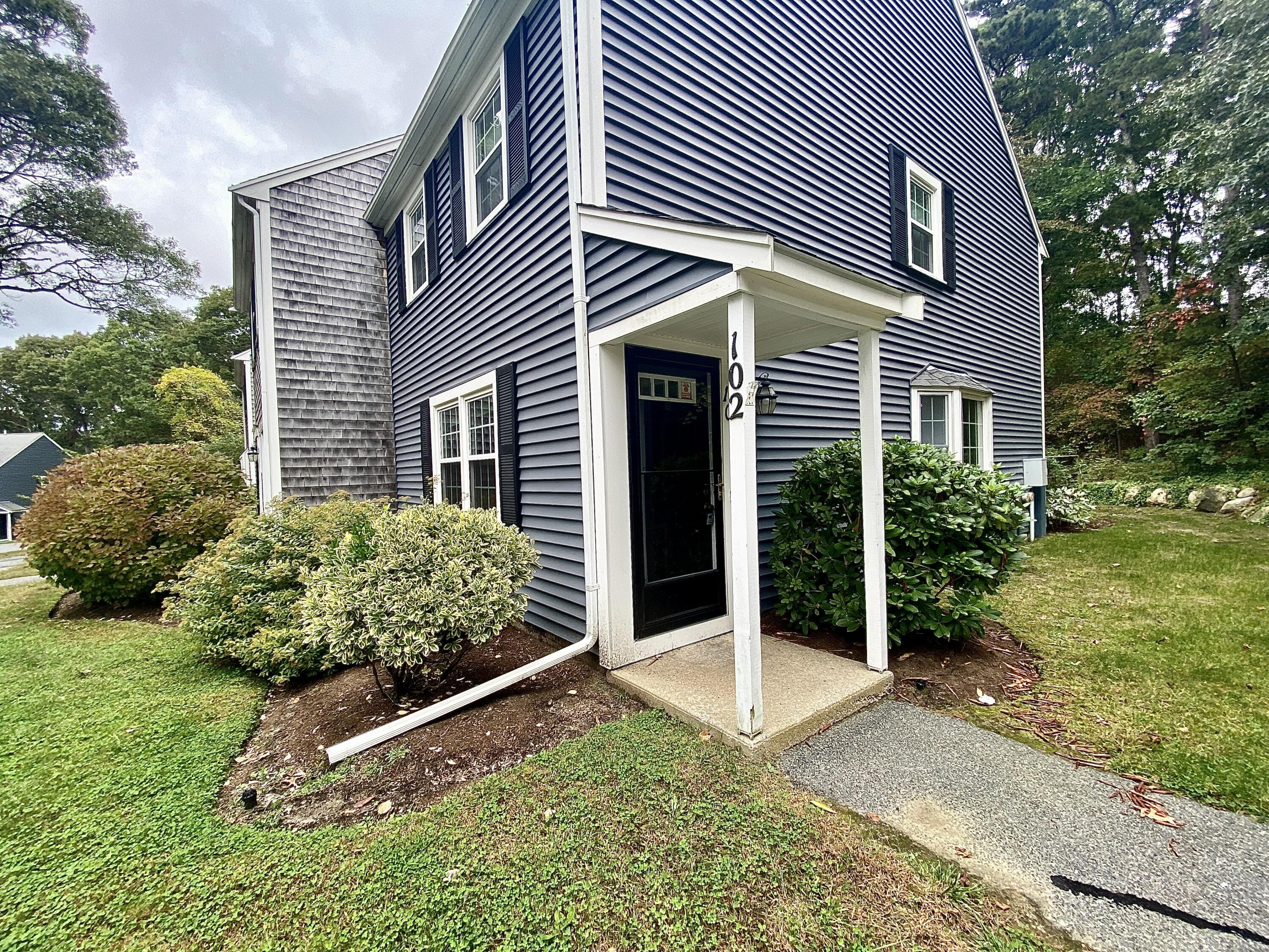 102 Woodview Drive
