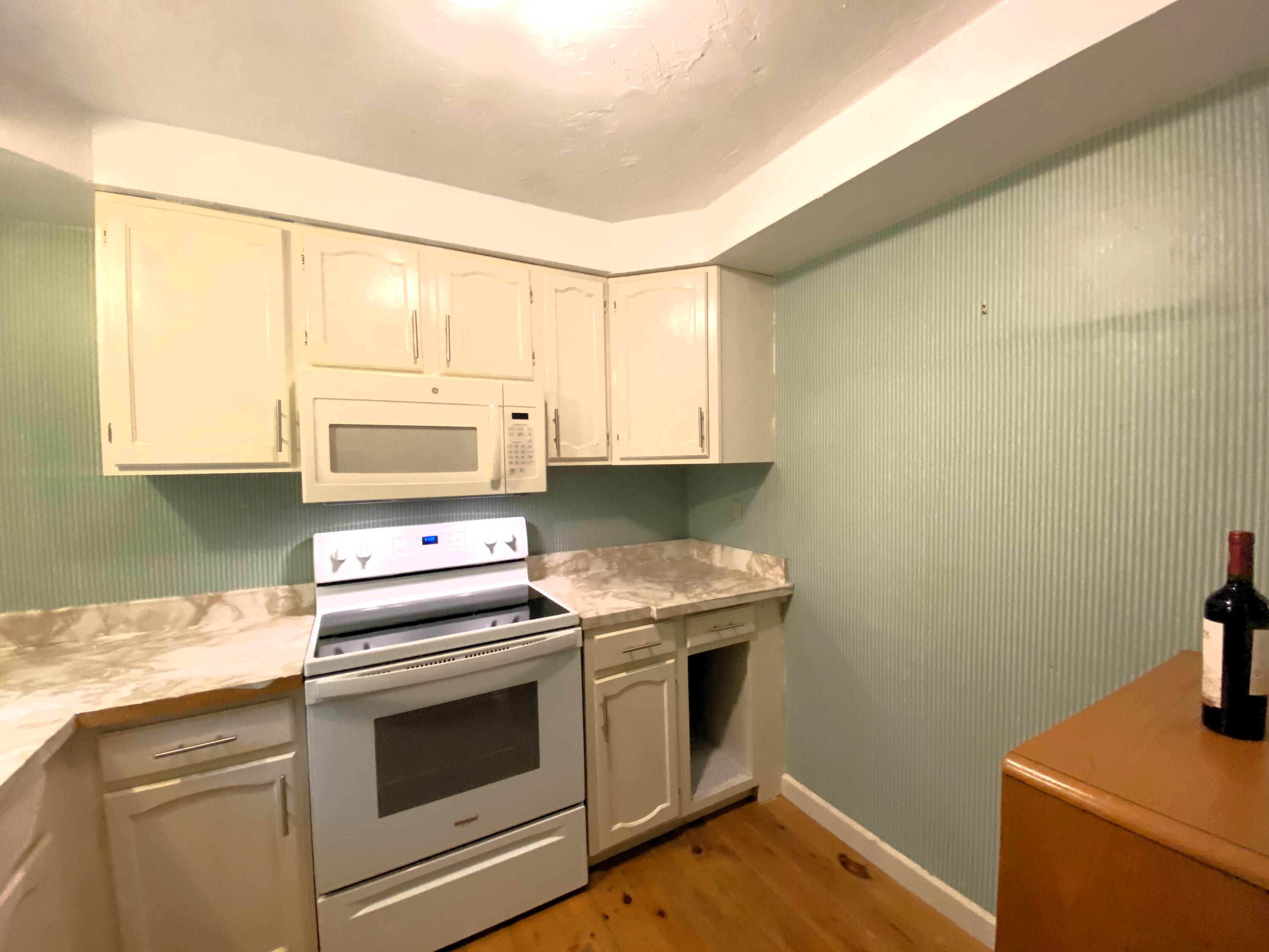 102 Woodview Drive