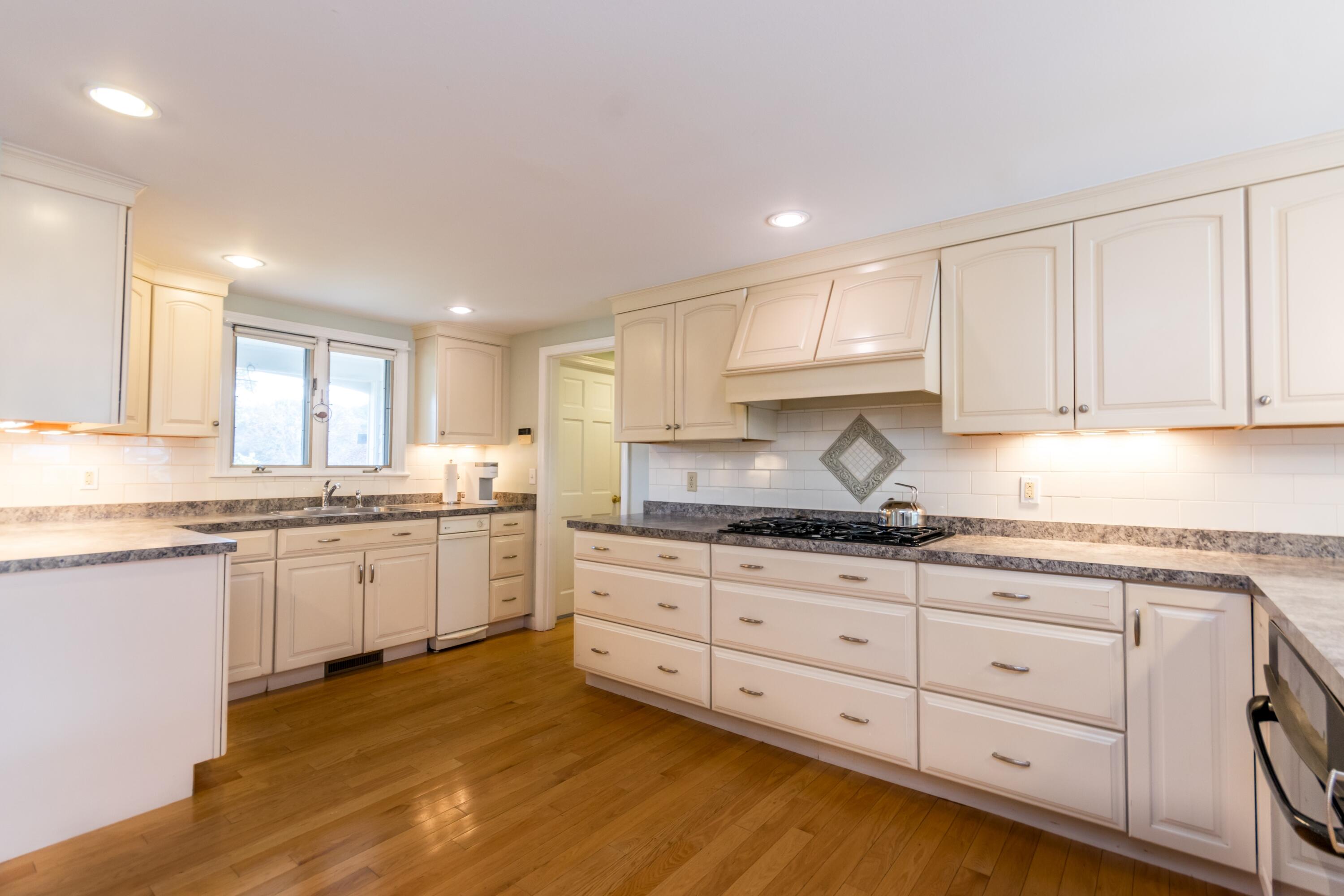 76 Captain Chase Road