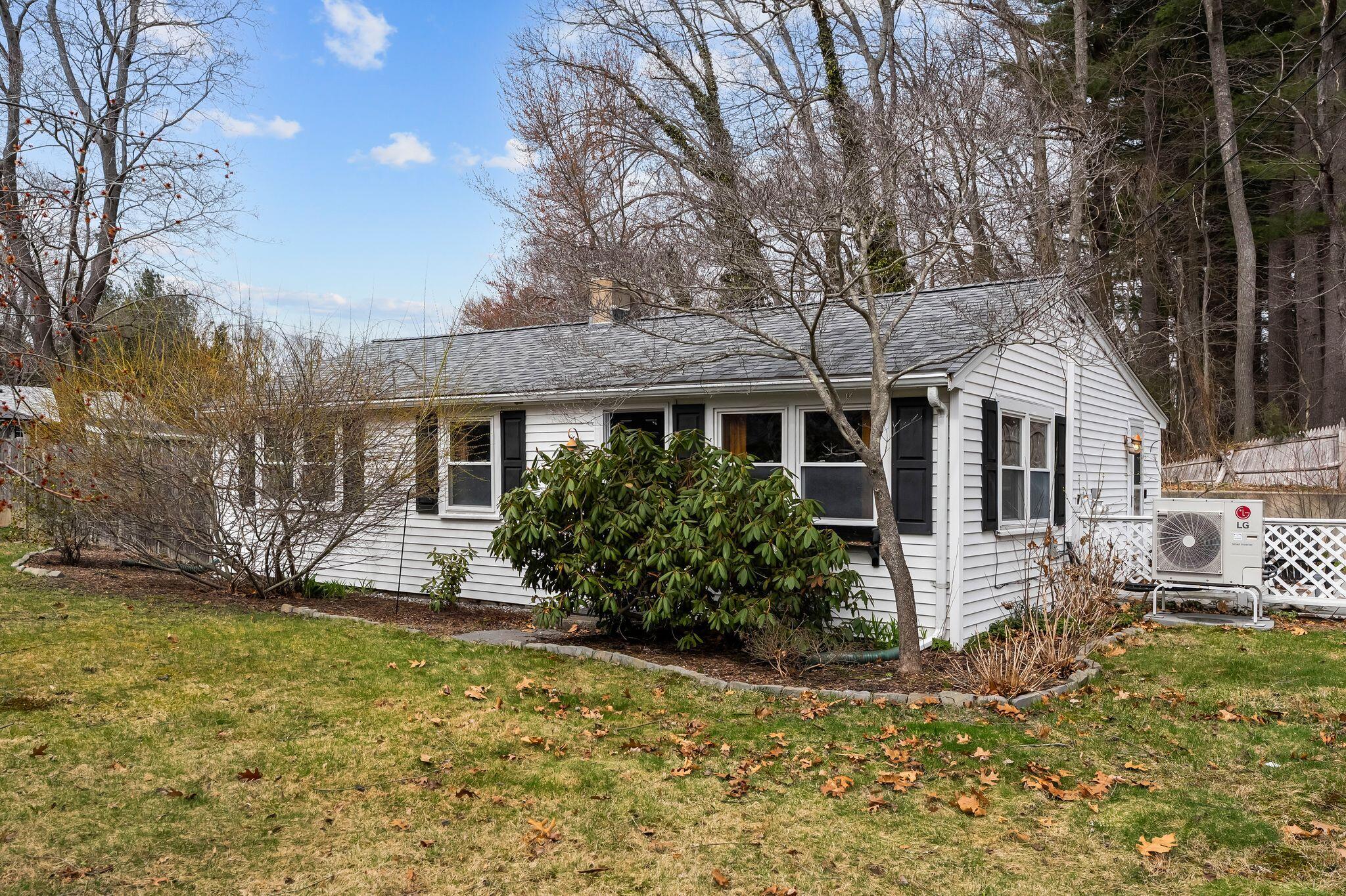 11 Carol Avenue
