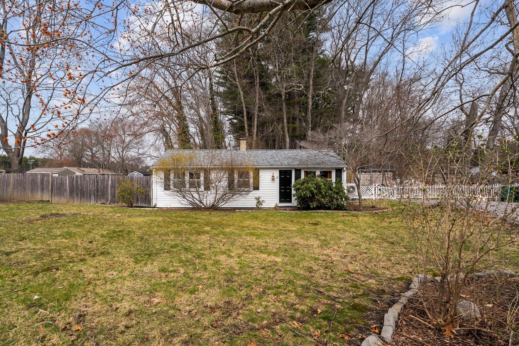 11 Carol Avenue