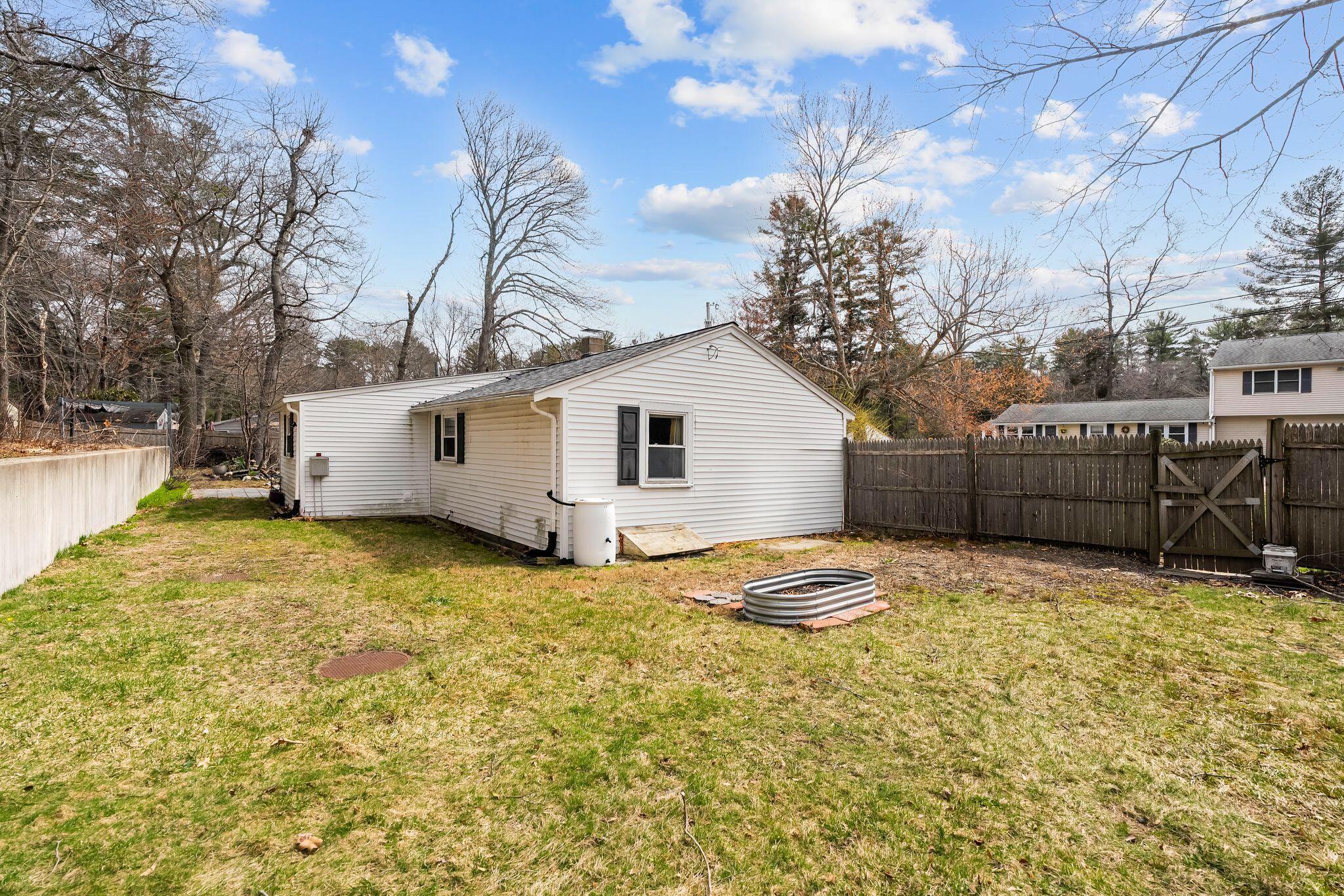 11 Carol Avenue