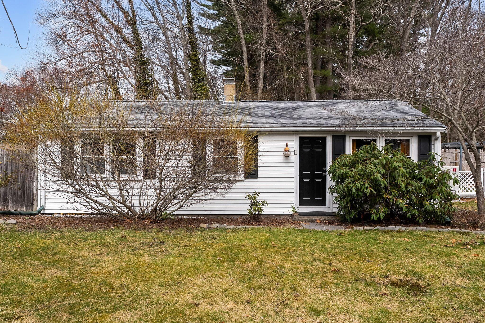 11 Carol Avenue