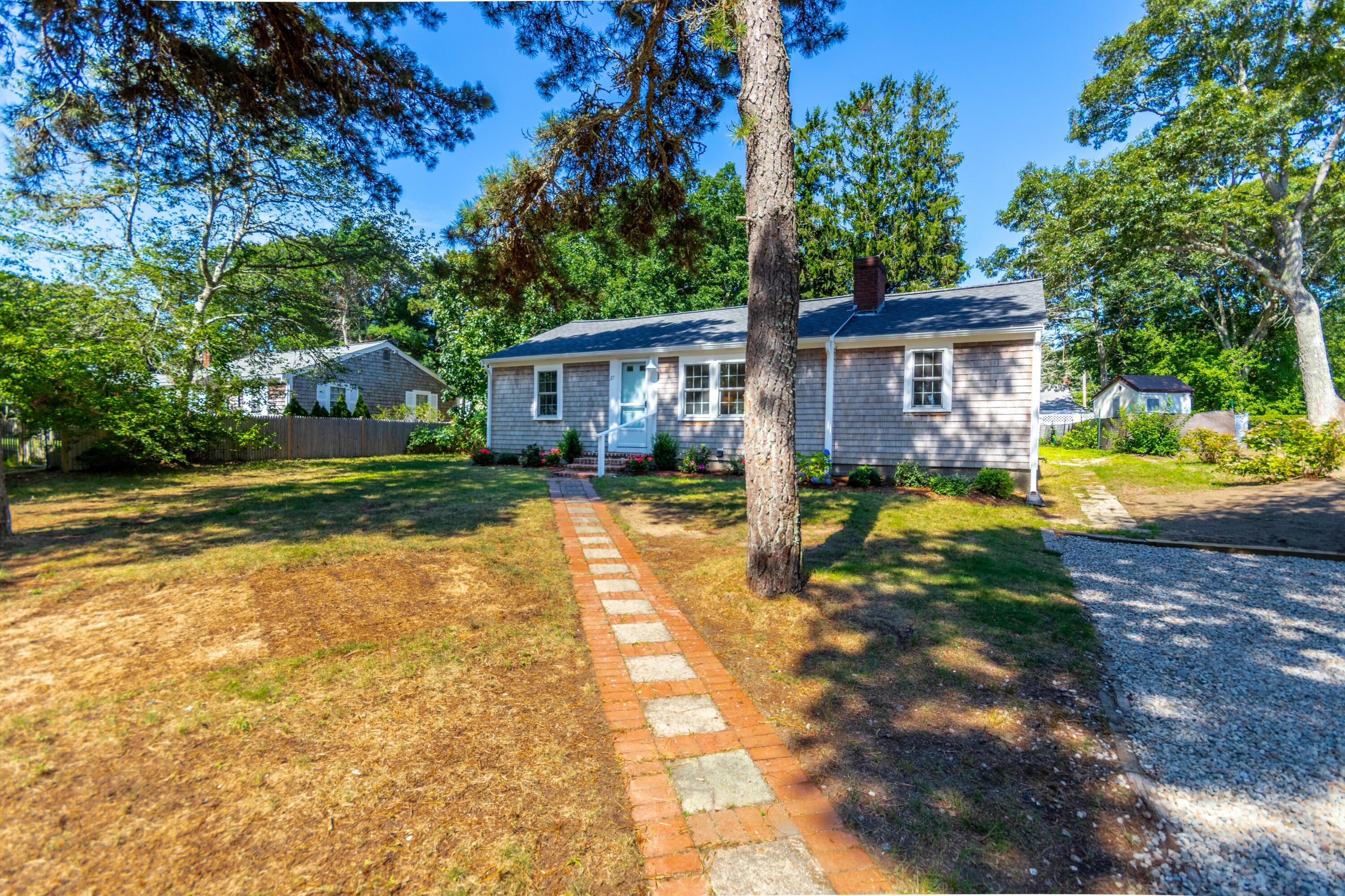 37 Naushon Road