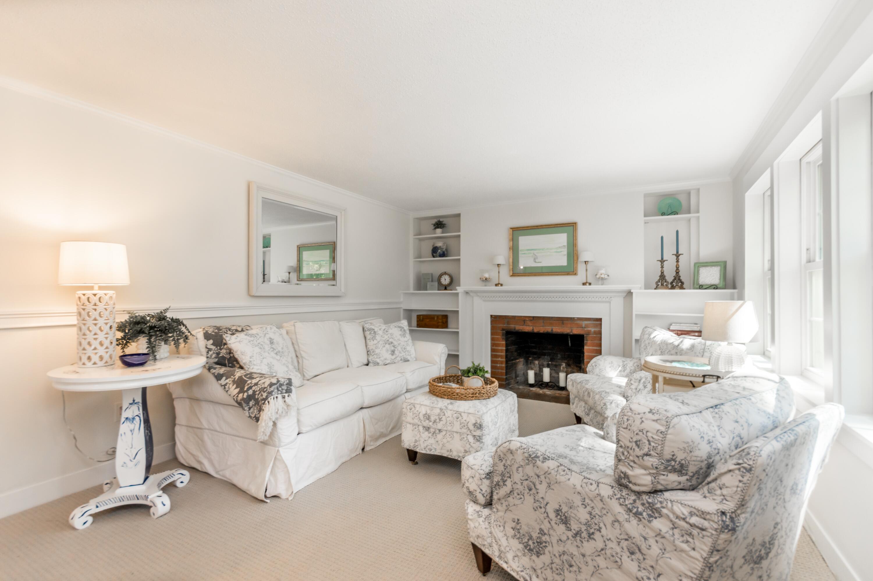 37 Naushon Road
