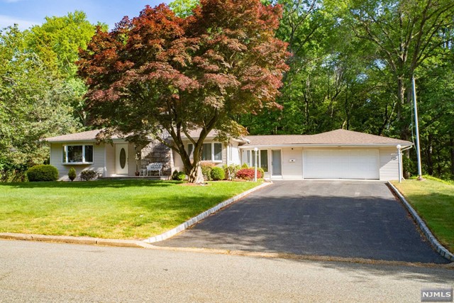 180 Laauwe Avenue
