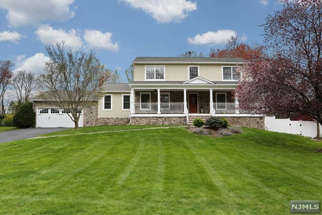 557 Forest Court