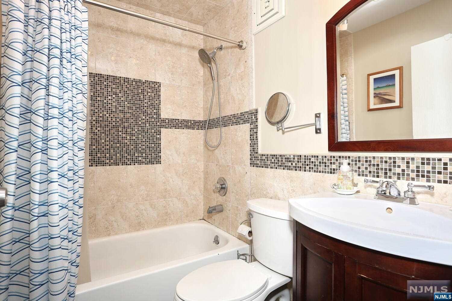 10 Orchard Street 4F