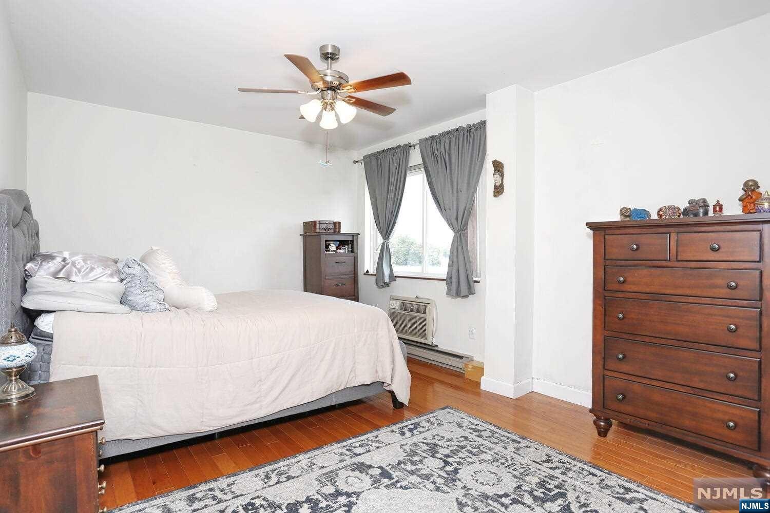 10 Orchard Street 4F