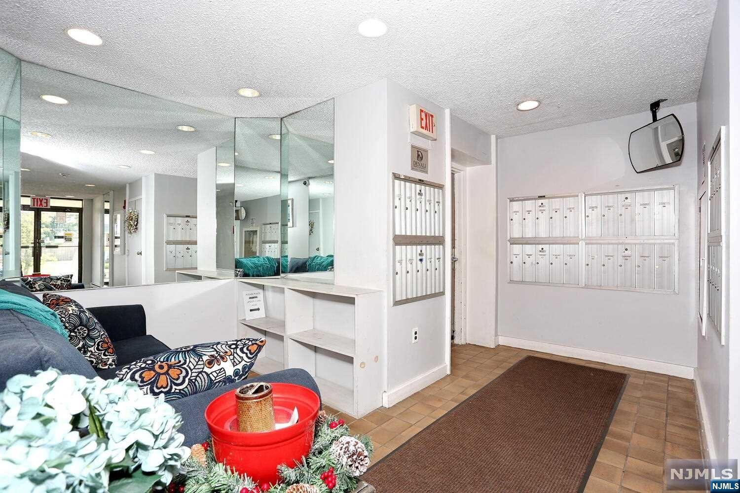 10 Orchard Street 4F