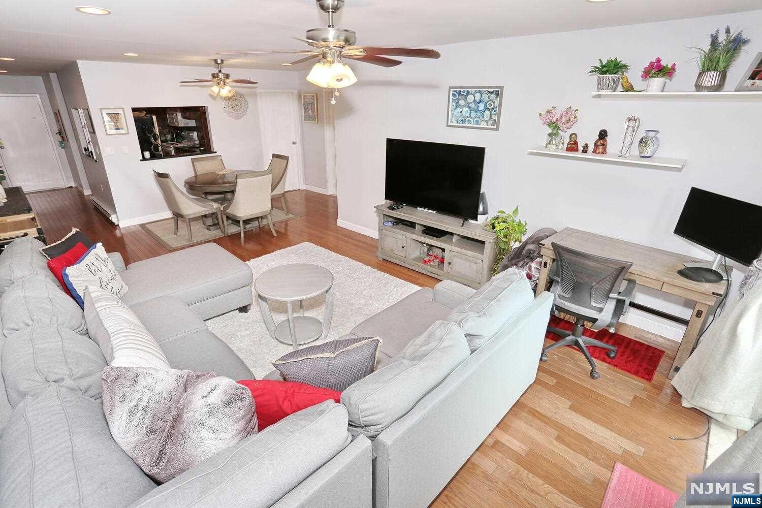 10 Orchard Street 4F