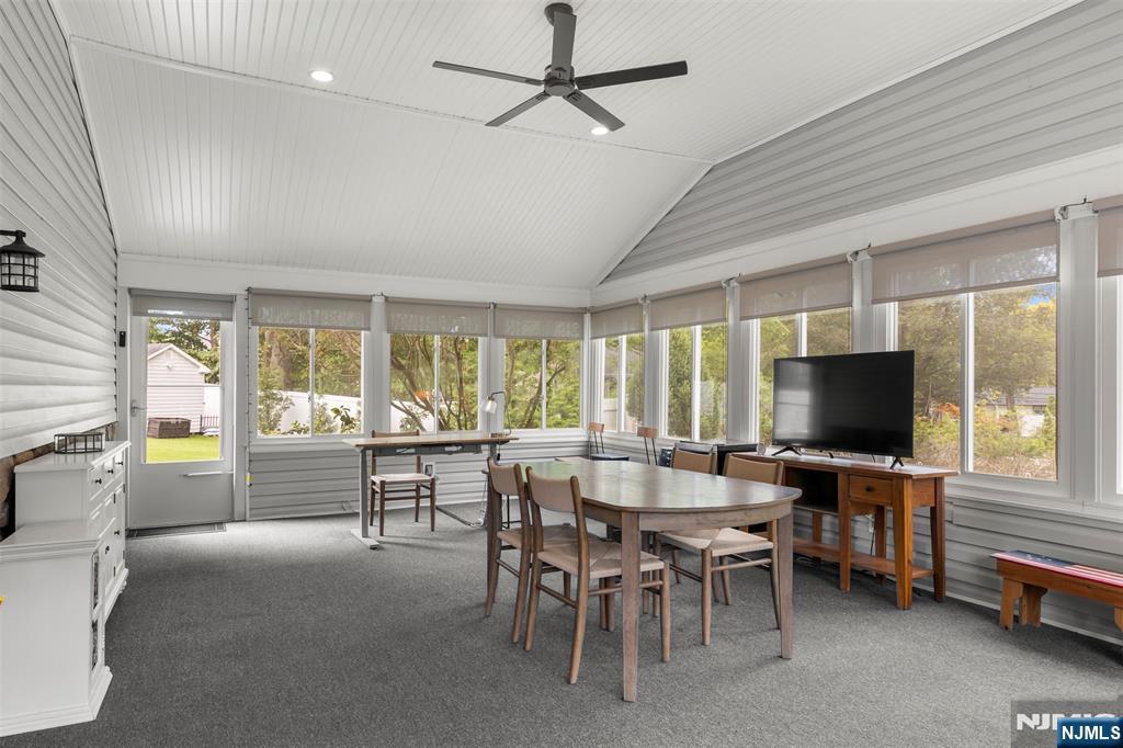 623 Long Hill Road