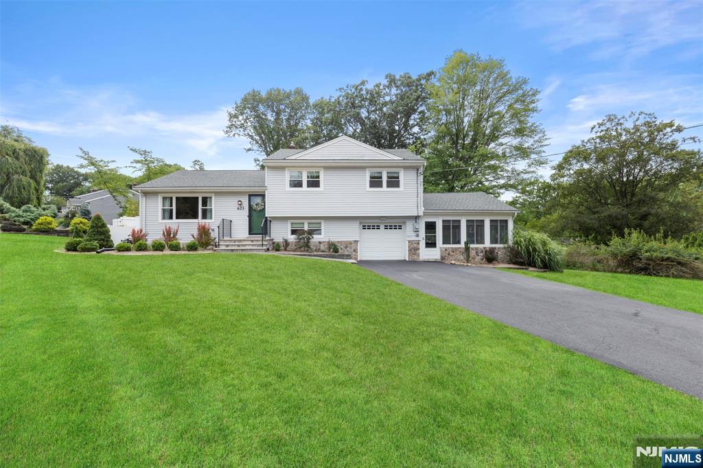 623 Long Hill Road