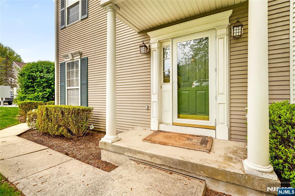 554 Adirondack Court
