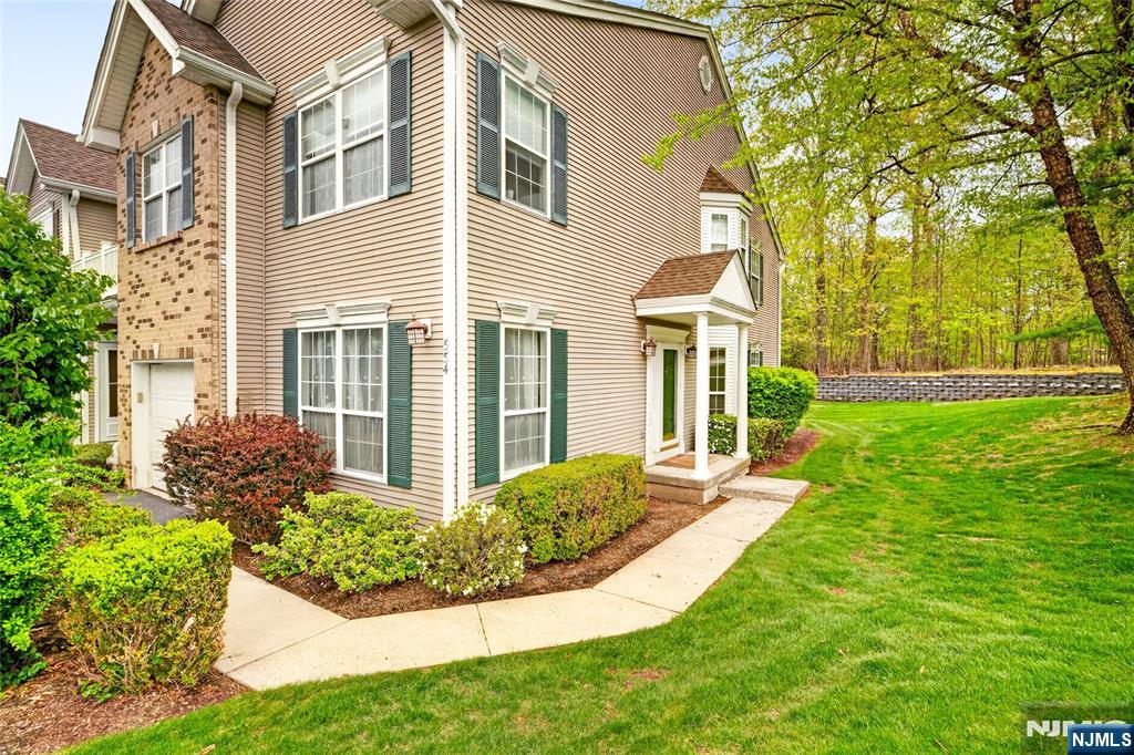 554 Adirondack Court