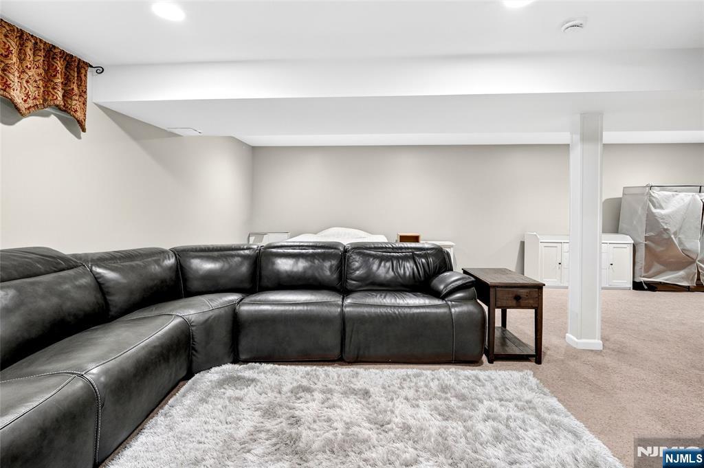 554 Adirondack Court