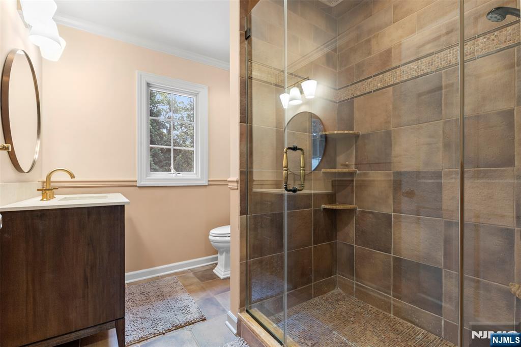 565 Dorchester Drive