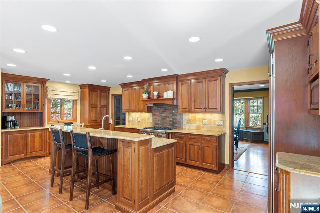 565 Dorchester Drive