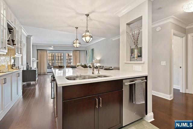 48 S Park Street 215
