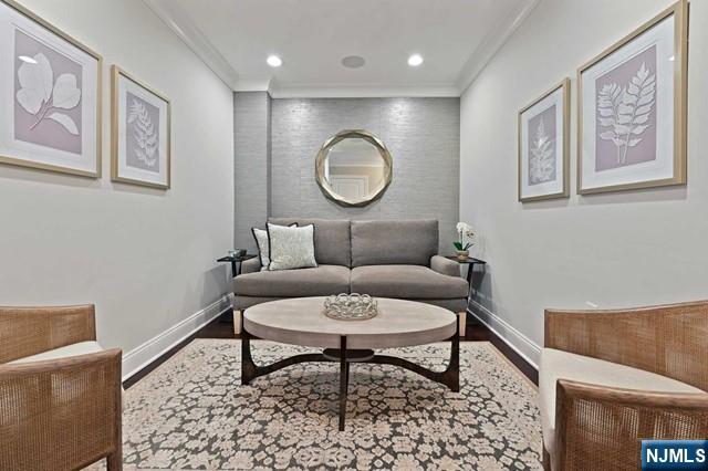 48 S Park Street 215