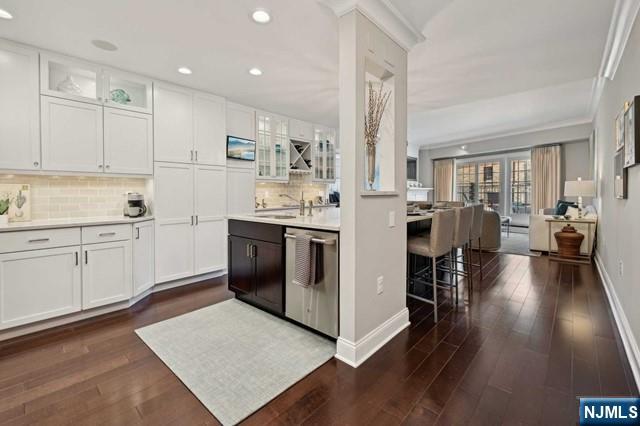 48 S Park Street 215
