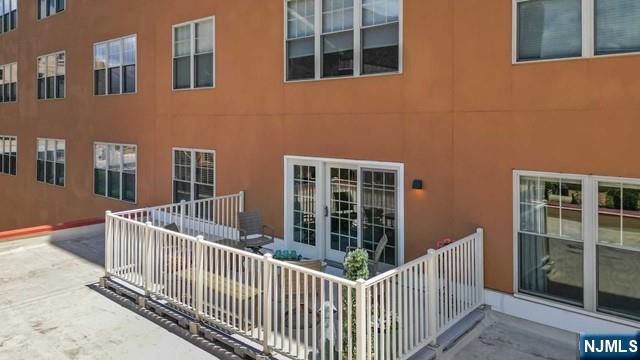 48 S Park Street 215