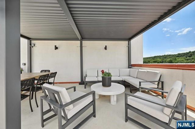 48 S Park Street 215