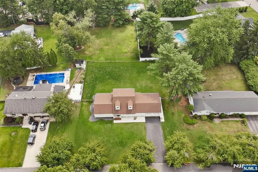 628 Lamanna Drive
