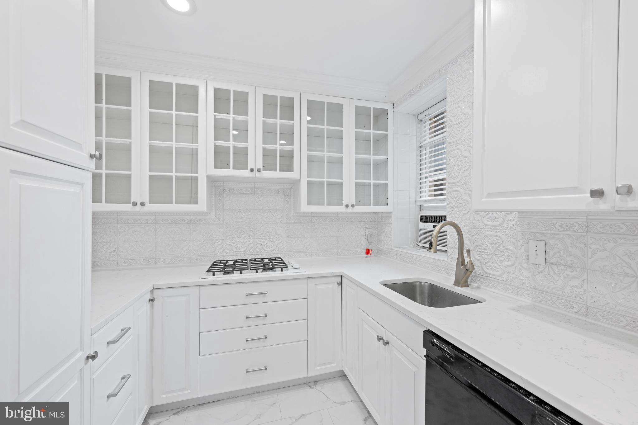 2122 California St NW #355