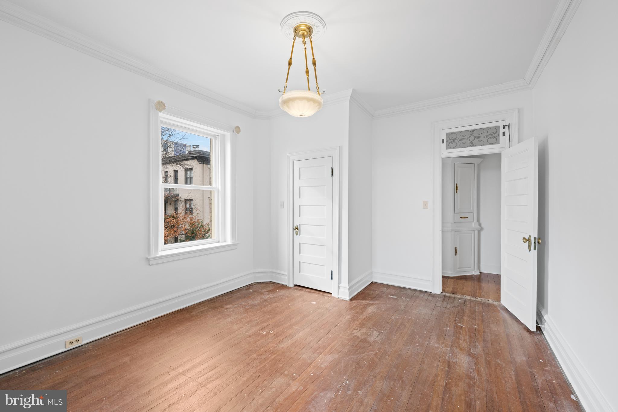 2122 California St NW #355