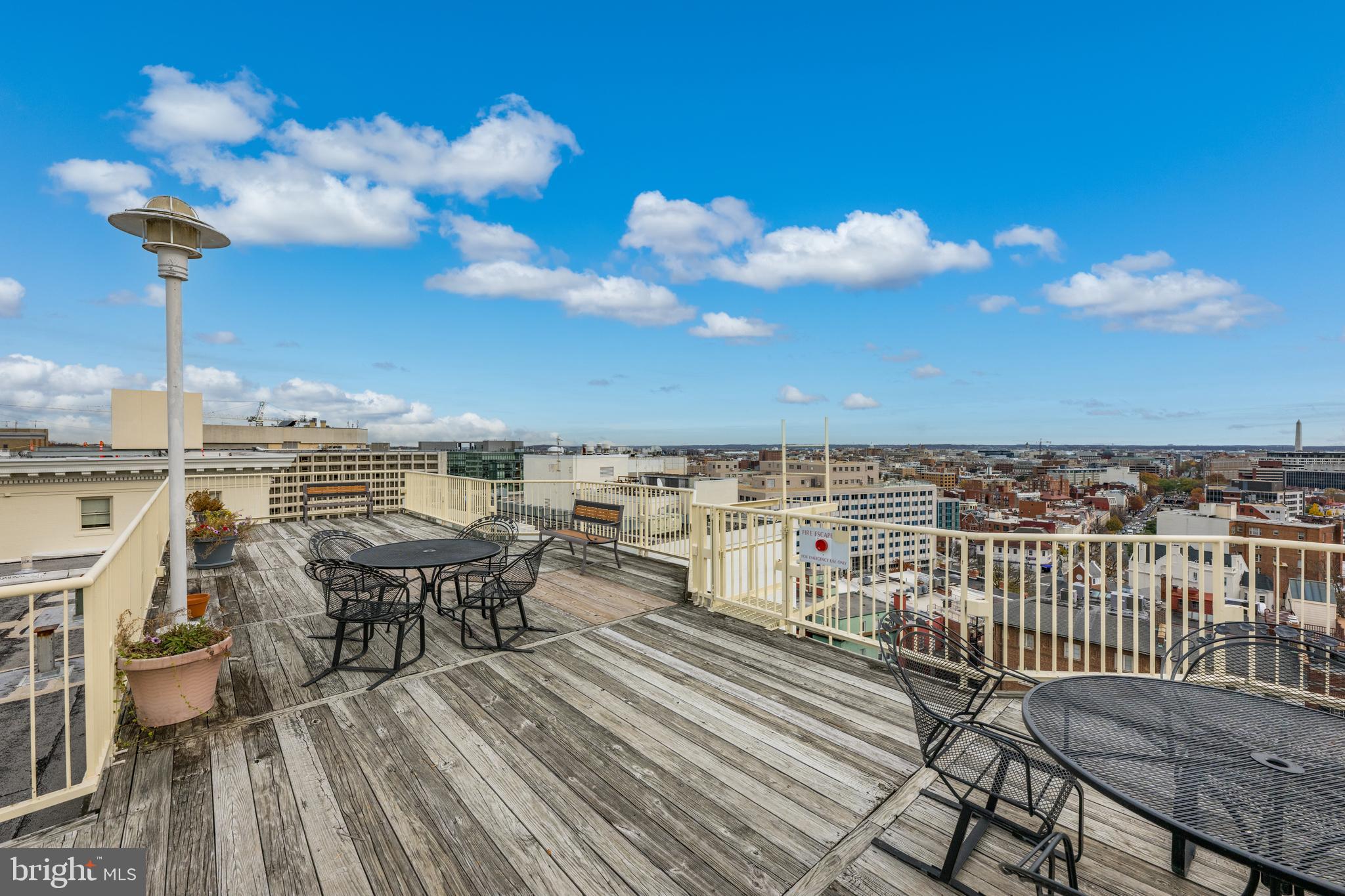 2122 California St NW #355