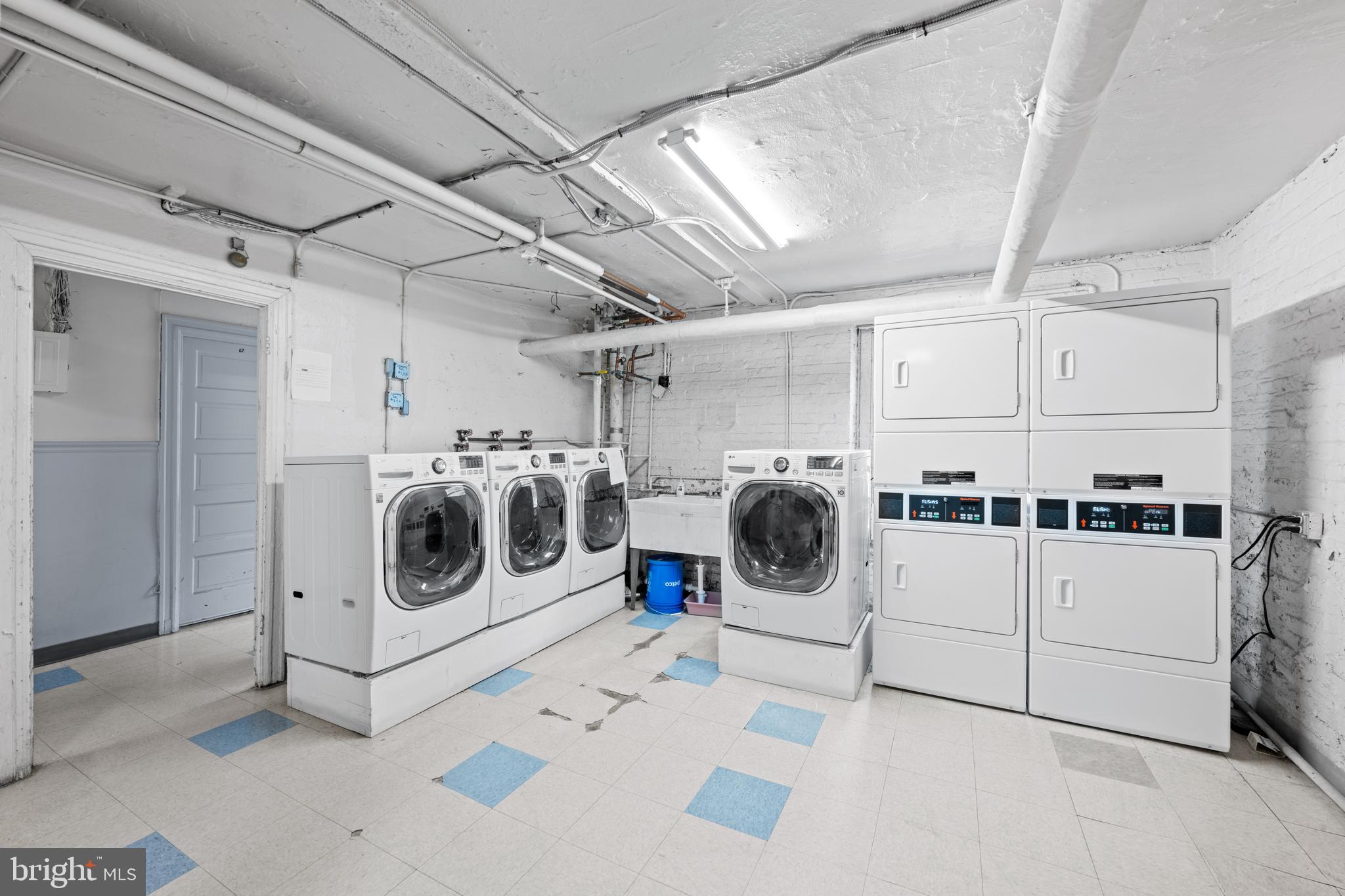 2122 California St NW #355