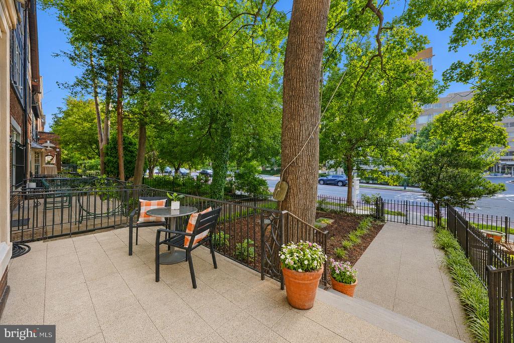 3547 16TH STREET NW