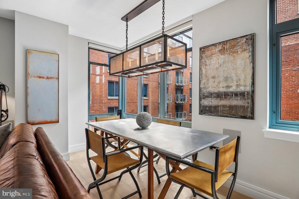 1117 10TH STREET NW Unit: 811
