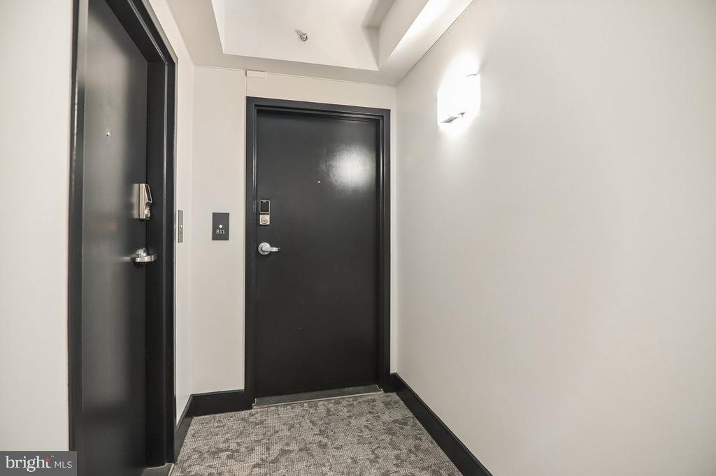 1117 10TH STREET NW Unit: 811
