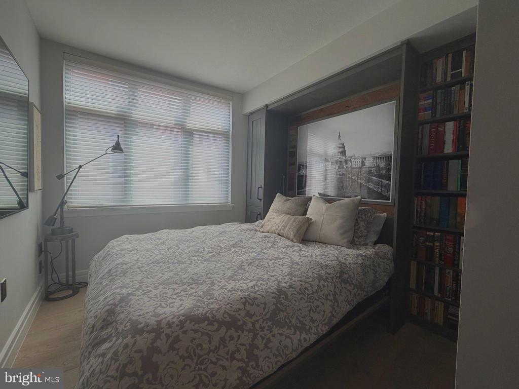 1117 10TH STREET NW Unit: 811