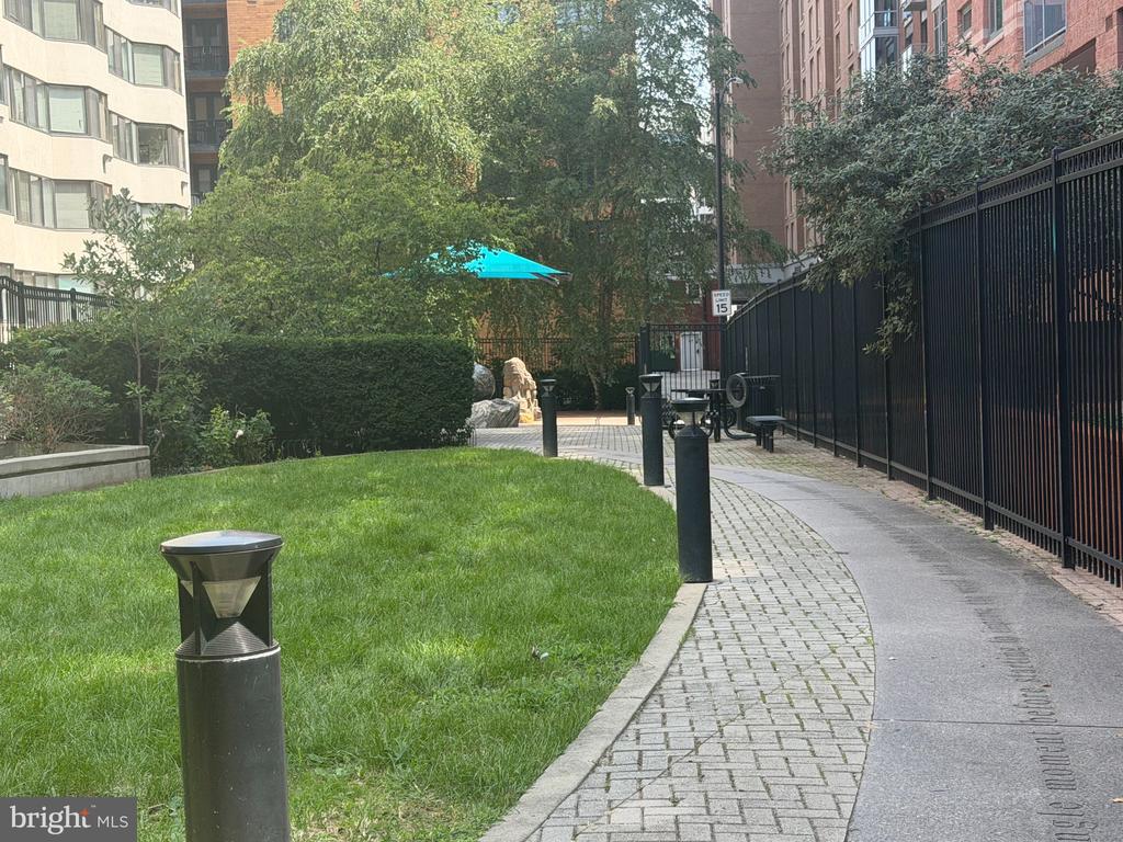 1117 10TH STREET NW Unit: 811